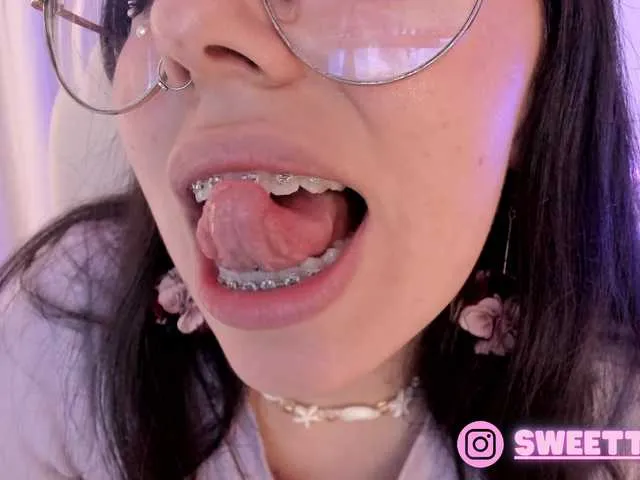 Live sex webcam photo for sweet-vera #277065689