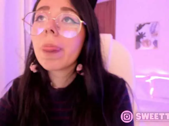 Live sex webcam photo for sweet-vera #277099783