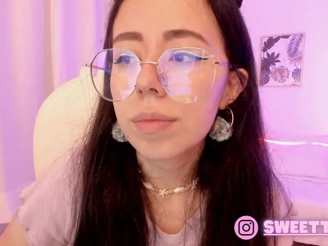 Live sex webcam photo for sweet-vera #277332510