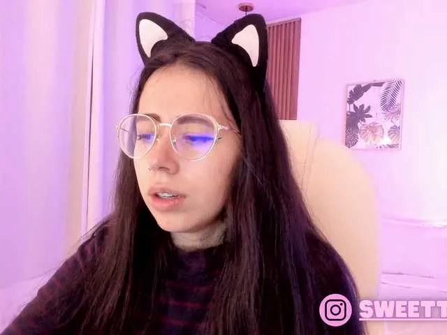 Live sex webcam photo for sweet-vera #277358830