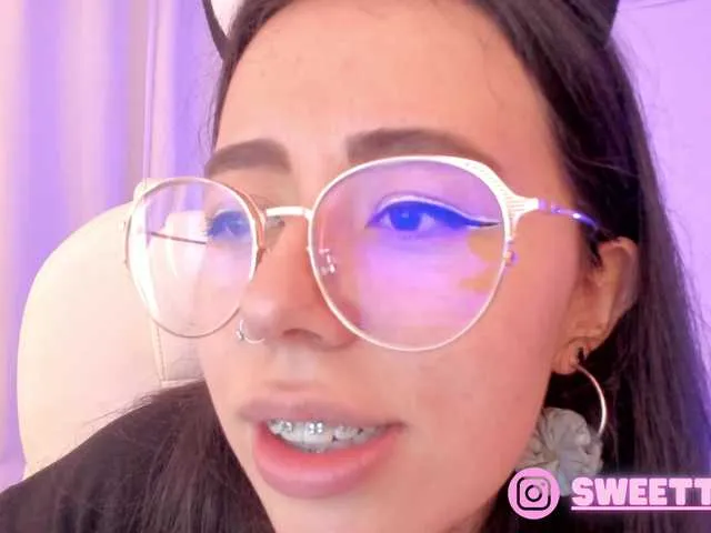 Live sex webcam photo for sweet-vera #277400044