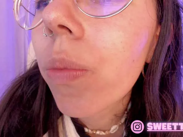 Live sex webcam photo for sweet-vera #277516895