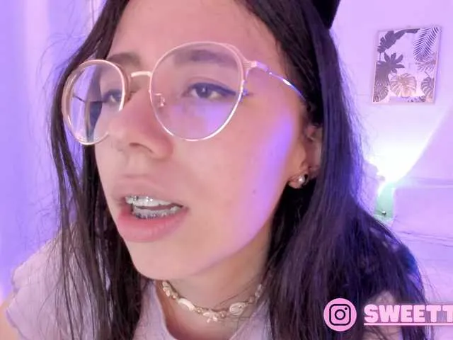 Live sex webcam photo for sweet-vera #277583874