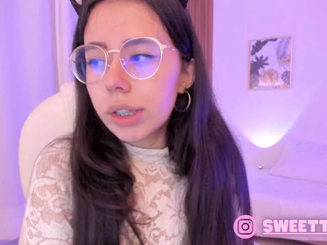 Live sex webcam photo for sweet-vera #277729436