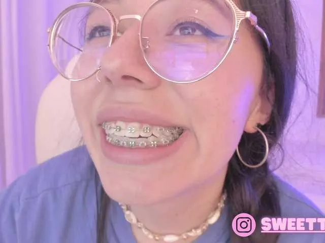 Live sex webcam photo for sweet-vera #277952727