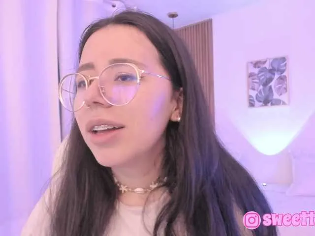 Live sex webcam photo for sweet-vera #278301257