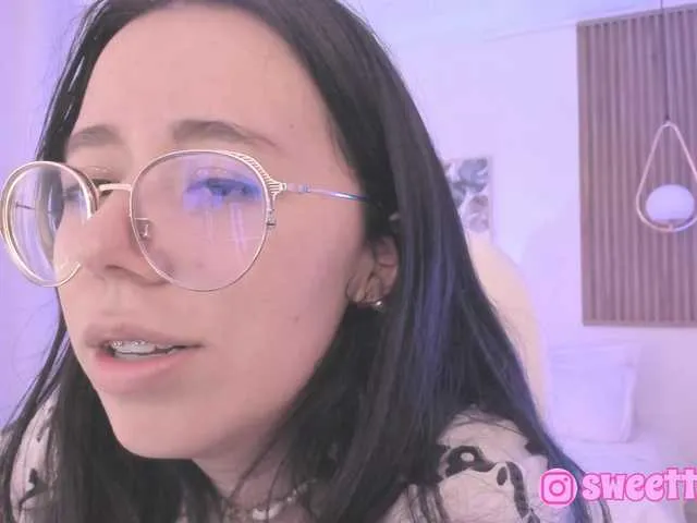 Live sex webcam photo for sweet-vera #289133668