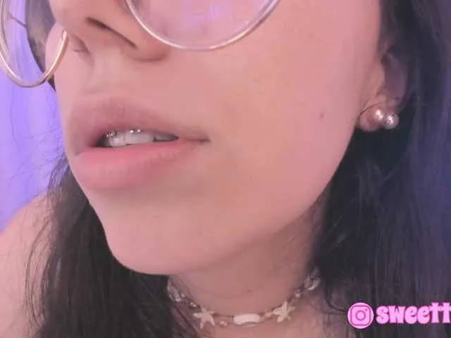 Live sex webcam photo for sweet-vera #289223184