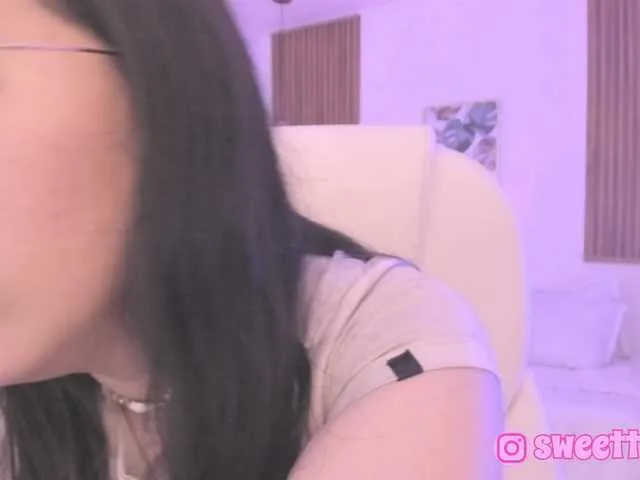 Live sex webcam photo for sweet-vera #289380213