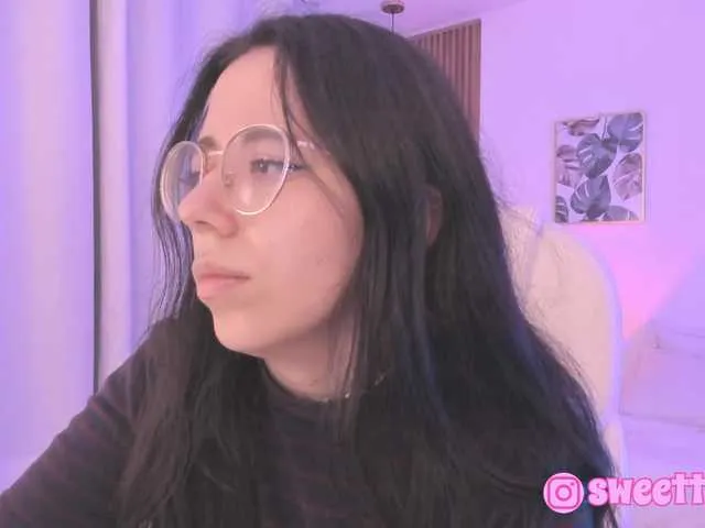 Live sex webcam photo for sweet-vera #289477615