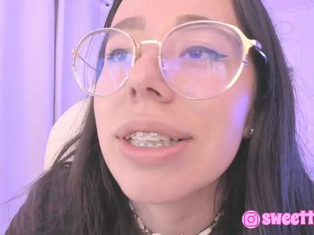 Live sex webcam photo for sweet-vera #289822710