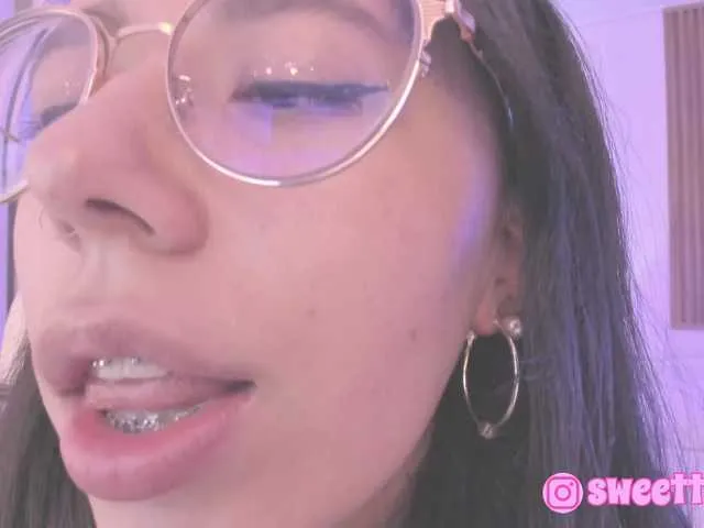 Live sex webcam photo for sweet-vera #290022710