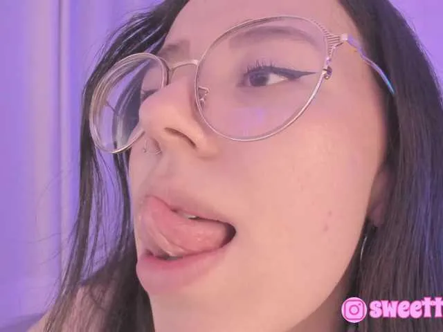 Live sex webcam photo for sweet-vera #290241738