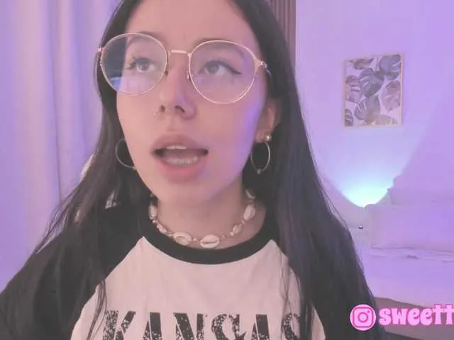 Live sex webcam photo for sweet-vera #290321650