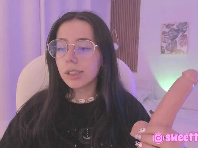 Live sex webcam photo for sweet-vera #290341740