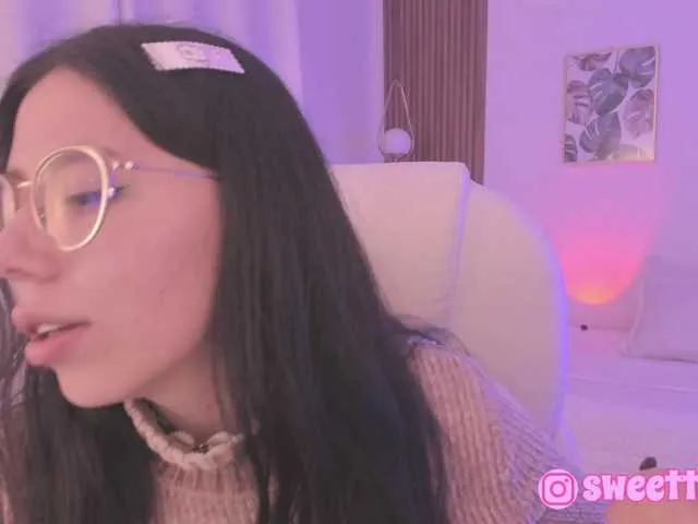 Live sex webcam photo for sweet-vera #290362088