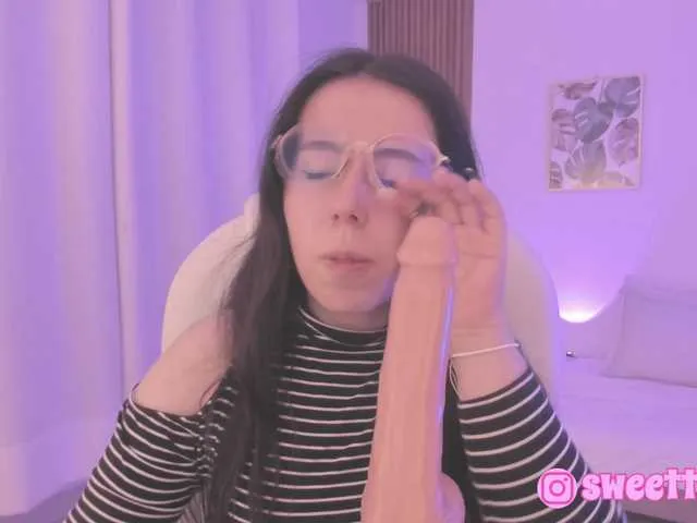 Live sex webcam photo for sweet-vera #290382492