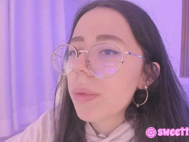 Live sex webcam photo for sweet-vera #290446251