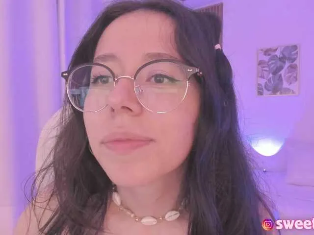 Live sex webcam photo for sweet-vera #290507593