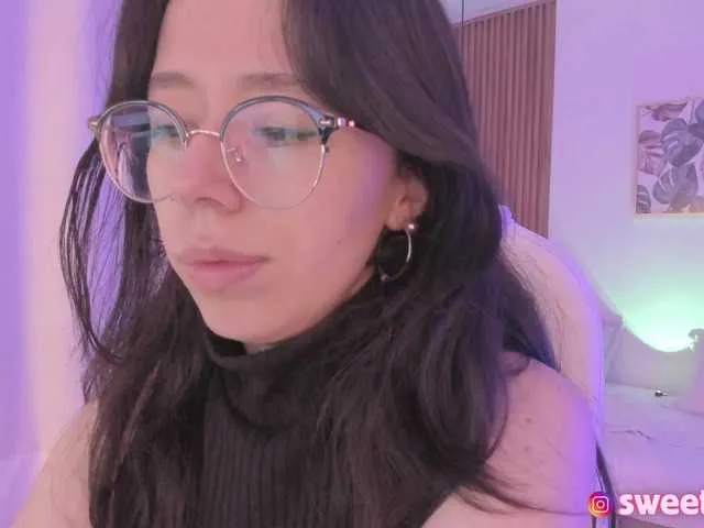 Live sex webcam photo for sweet-vera #290541386