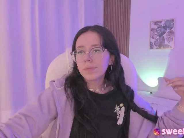 Live sex webcam photo for sweet-vera #290555186