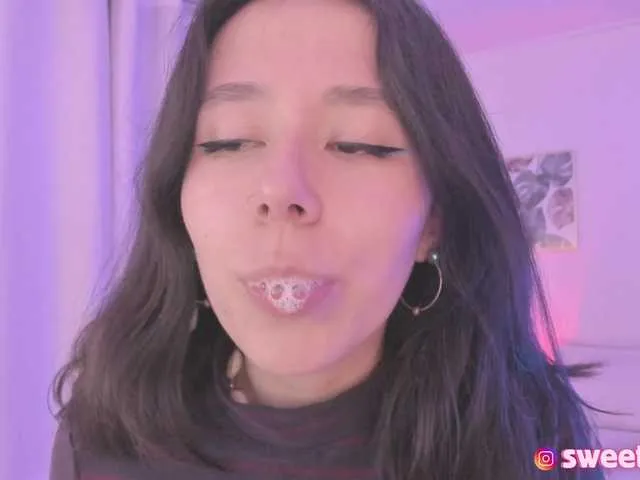 Live sex webcam photo for sweet-vera #290584051