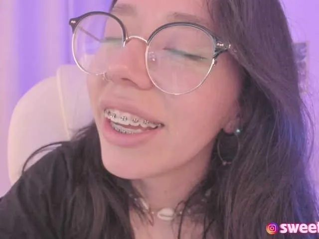 Live sex webcam photo for sweet-vera #290648596