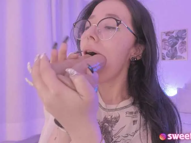 Live sex webcam photo for sweet-vera #290883949