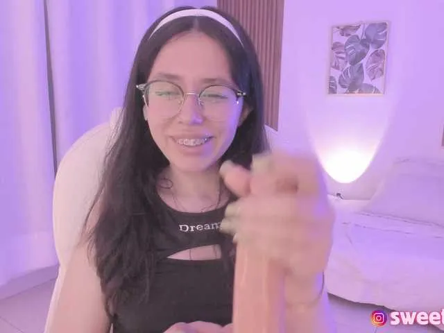 Live sex webcam photo for sweet-vera #290985889