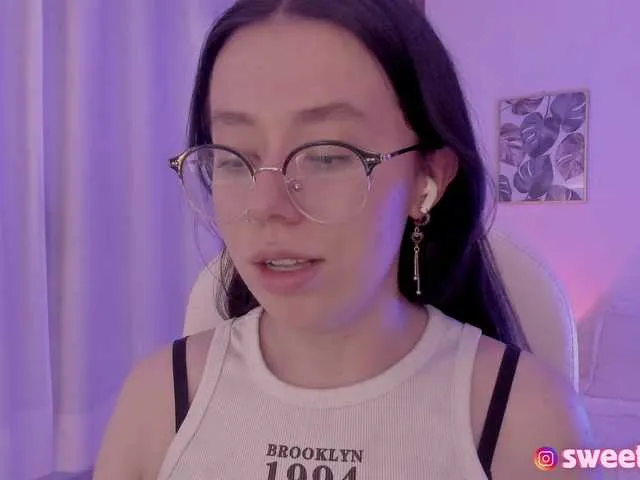 Live sex webcam photo for sweet-vera #291623984