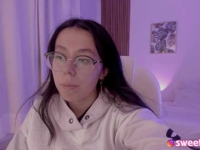 Live sex webcam photo for sweet-vera #291636160