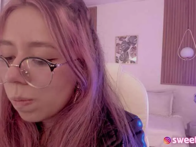 Live sex webcam photo for sweet-vera #291670872