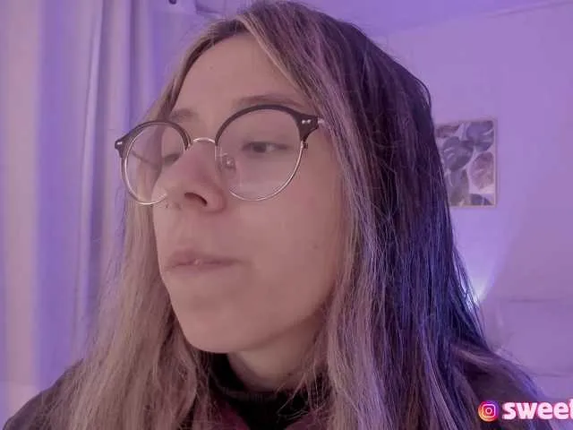 Live sex webcam photo for sweet-vera #291777363