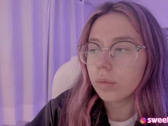 Live sex webcam photo for sweet-vera #291871782