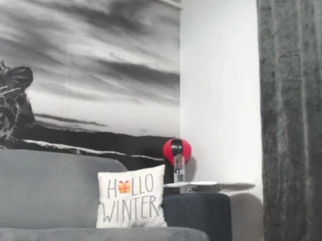 Live sex webcam photo for sweetandreea #291815386