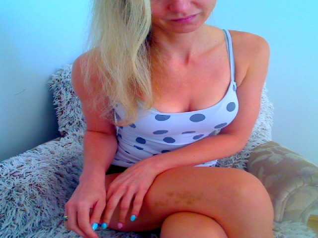 Live sex webcam photo for sweetangelxx1 #276282310