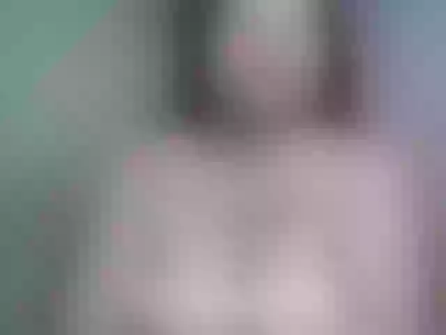Live sex webcam photo for sweetasian33 #291456032