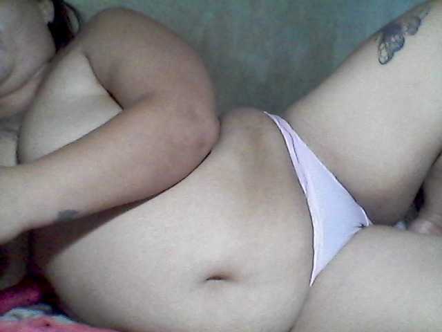 Live sex webcam photo for sweetasian33 #291598486