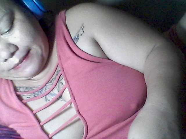 Live sex webcam photo for sweetasian33 #291749608