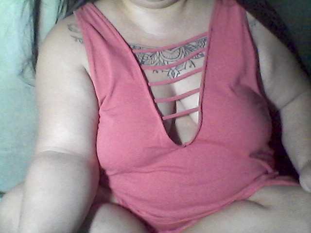 Live sex webcam photo for sweetasian33 #291752918