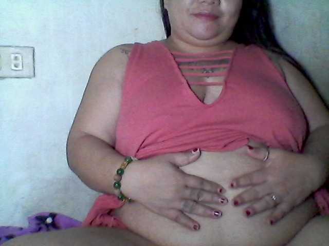 Live sex webcam photo for sweetasian33 #291916499