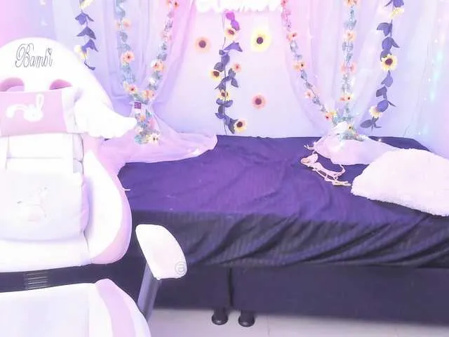 Live sex webcam photo for sweetbambi-23 #275604121