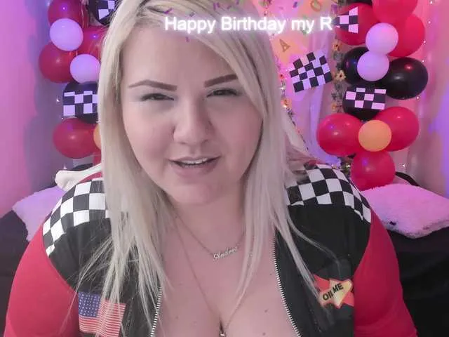 Live sex webcam photo for sweetbambi-23 #276136587