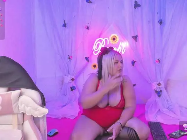 Live sex webcam photo for sweetbambi-23 #290670910