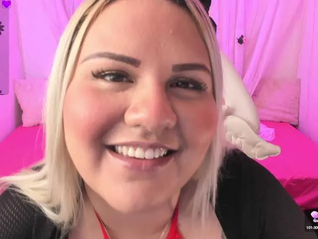 Live sex webcam photo for sweetbambi-23 #291317399