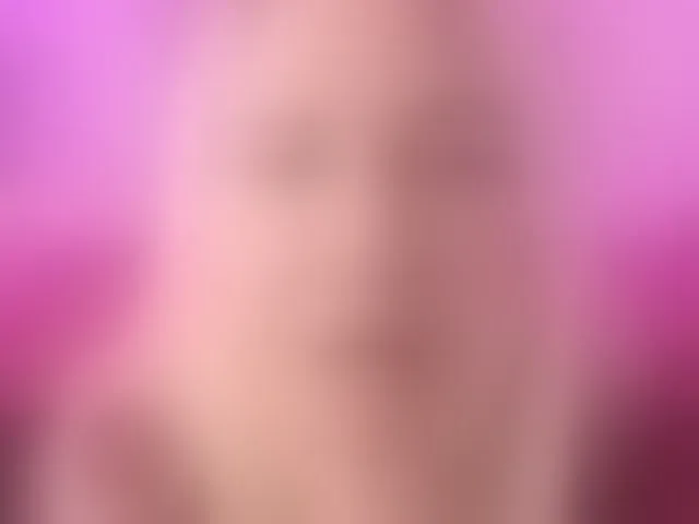 Live sex webcam photo for sweetbambi-23 #293026851