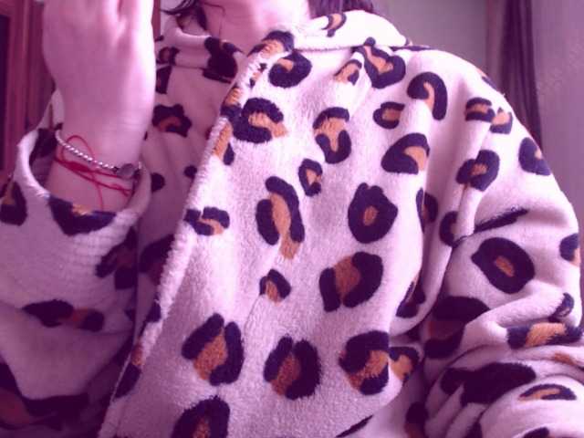 Live sex webcam photo for sweetbrunete #272852481