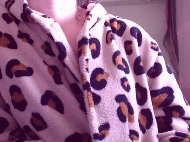 Live sex webcam photo for sweetbrunete #272990504