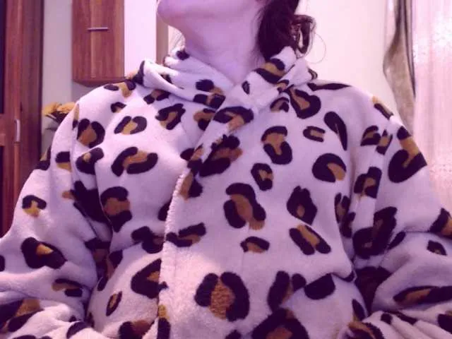 Live sex webcam photo for sweetbrunete #273044409