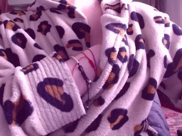 Live sex webcam photo for sweetbrunete #273139015